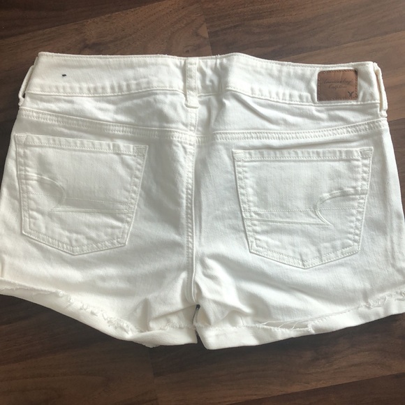 American Eagle White Denim Shorts - Picture 2 of 4